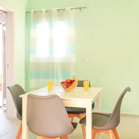 Apart Otel Filalithis & 3*