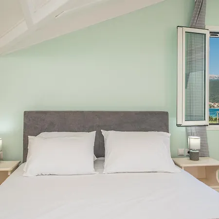 Filalithis & Ξενοδοχείο με διαμερίσματα 3*