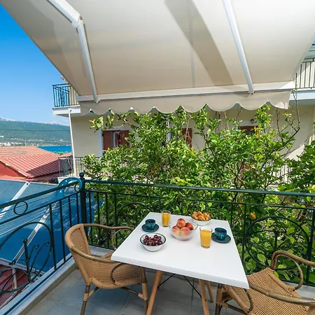 Filalithis & Ξενοδοχείο με διαμερίσματα 3*